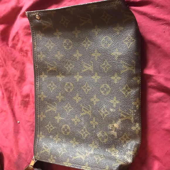 100% authentic Louis Vuitton make up bag - Picture 4 of 8
